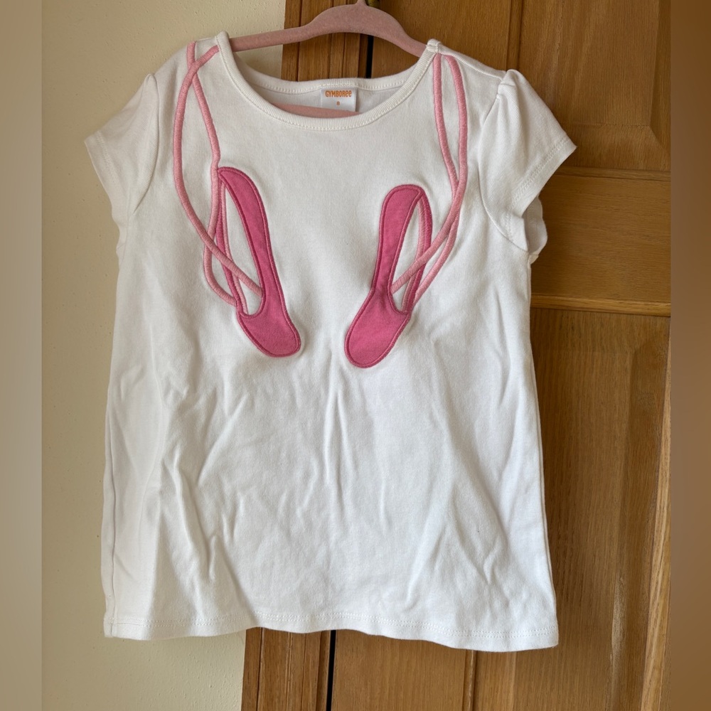 🤍Gymboree🤍White T-Shirt , size 8